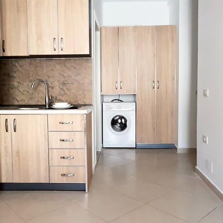 Apartamenti Velvet Shëngjin Buitenkant foto
