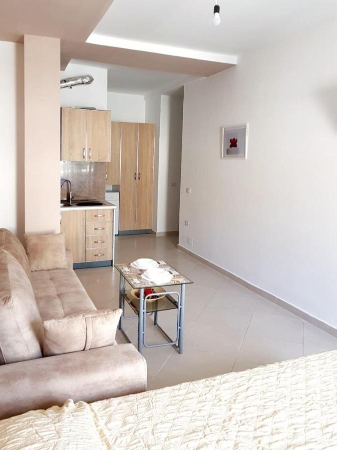 Apartamenti Velvet Shëngjin Buitenkant foto
