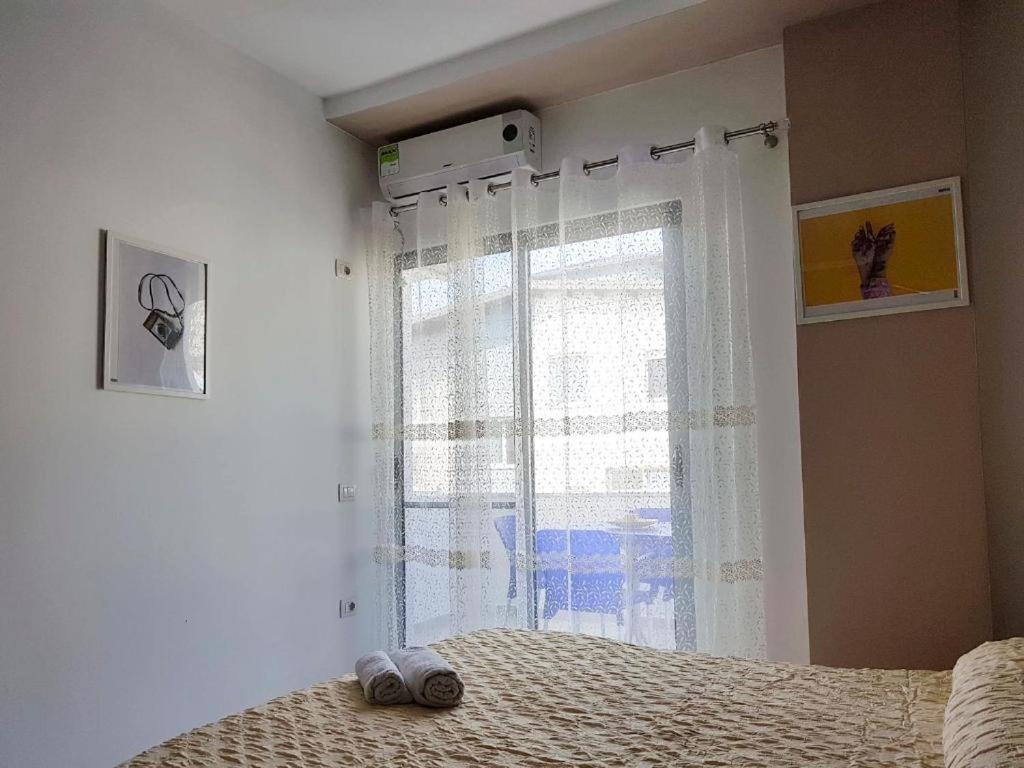 Apartamenti Velvet Shëngjin Buitenkant foto