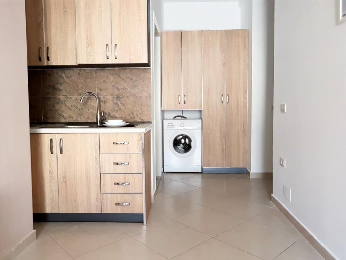 Apartamenti Velvet Shëngjin Buitenkant foto