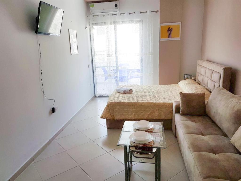Apartamenti Velvet Shëngjin Buitenkant foto